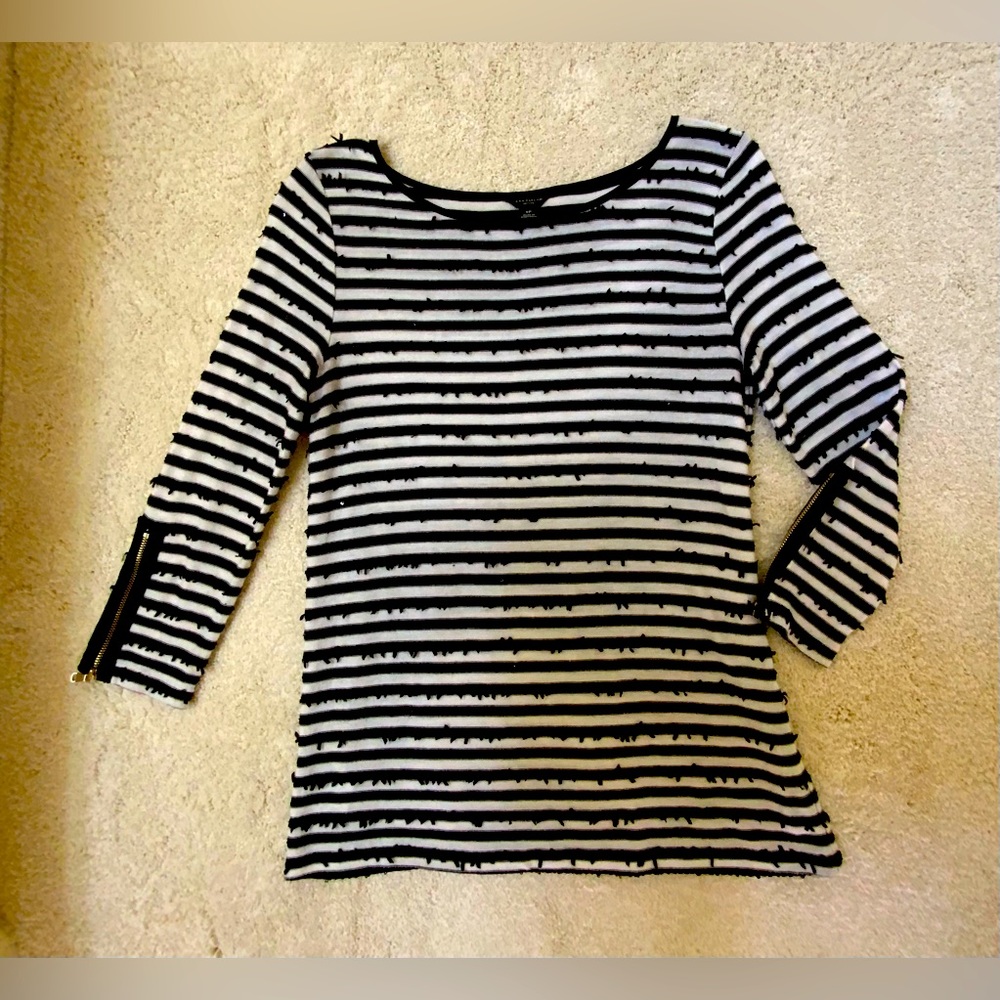 Ann Taylor black/cream top